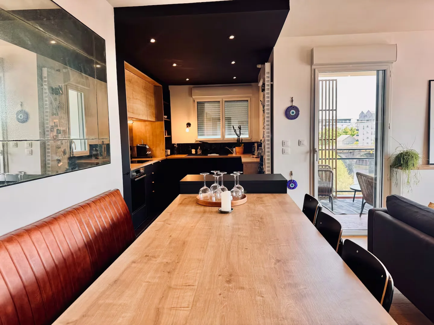 rennes-host-airbnb-conciergerie-le-reflet-appartement-2-chambres-vue-balcon-vilaine-4