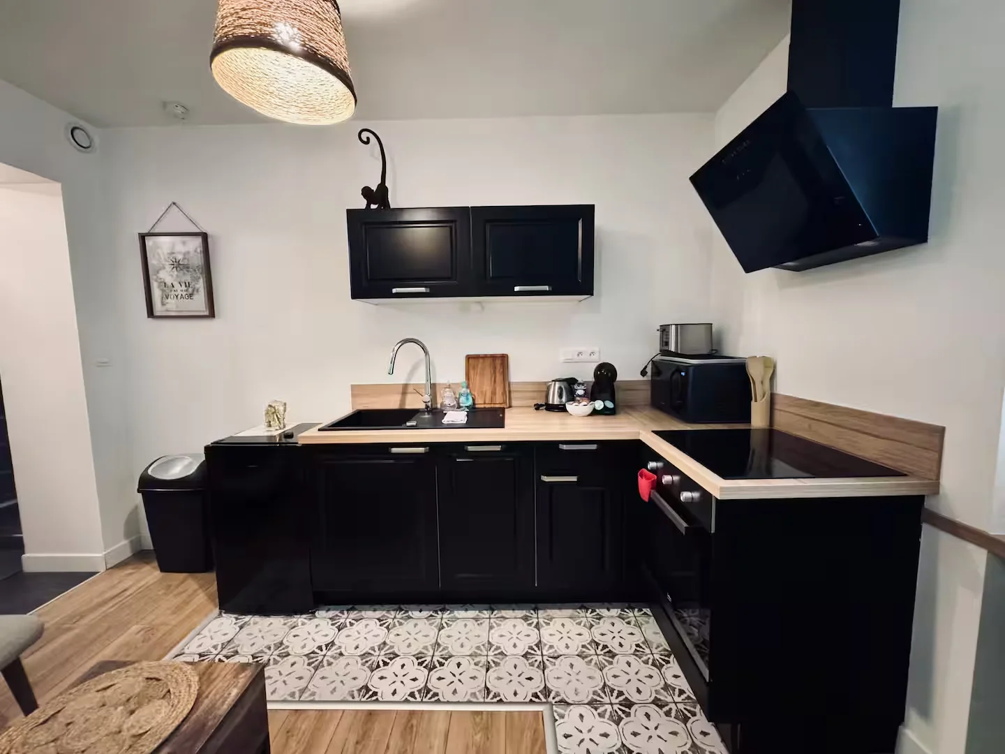 rennes-host-airbnb-conciergerie-le-spinella-studio-1-chambre-rennes-150m-gare-sud-3